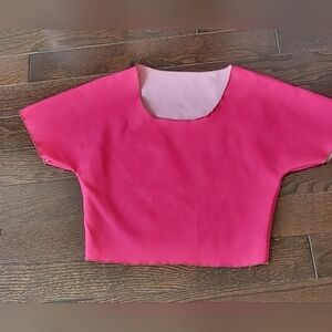 Women pink crop top with short sleeve